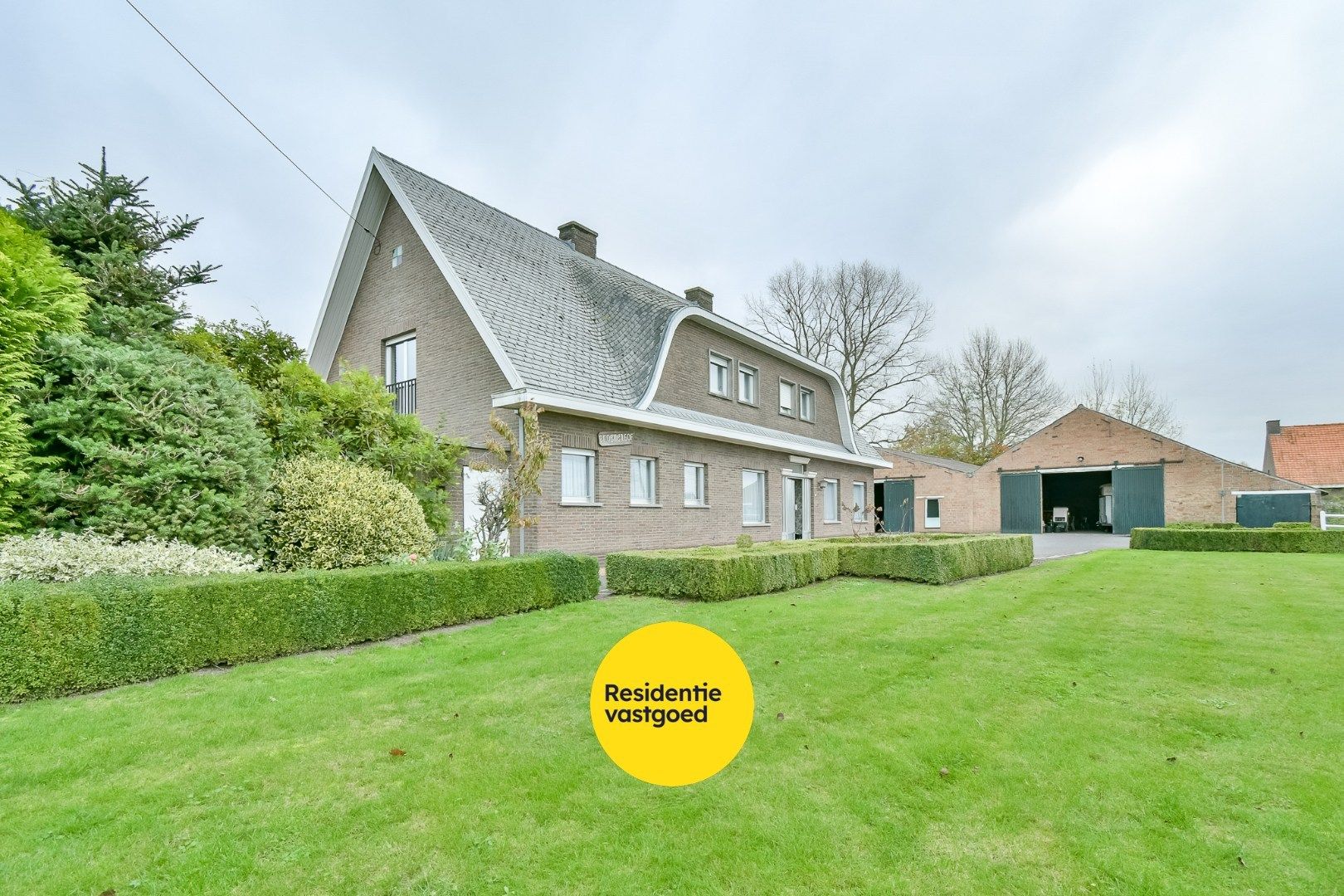Statige woning met ruime loodsen in Kortemark! foto 22