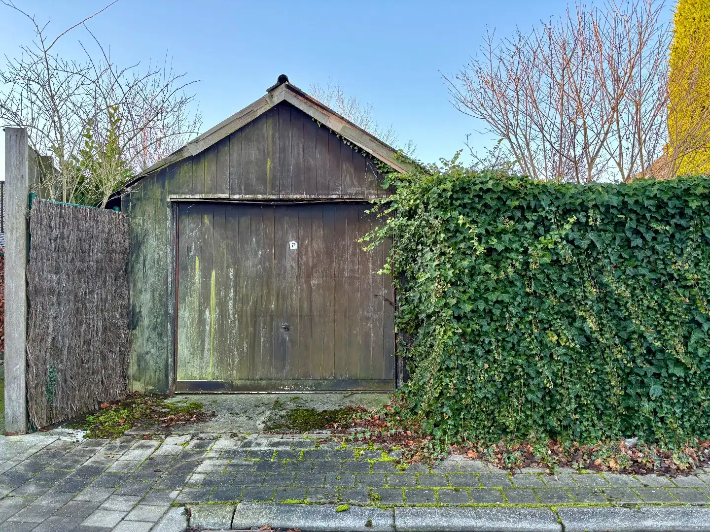 Grote hoekwoning te koop in de Bosmolens te Izegem met 3 slaapkamers, ruime tuin en een zolder met veel mogelijkheden. foto 21