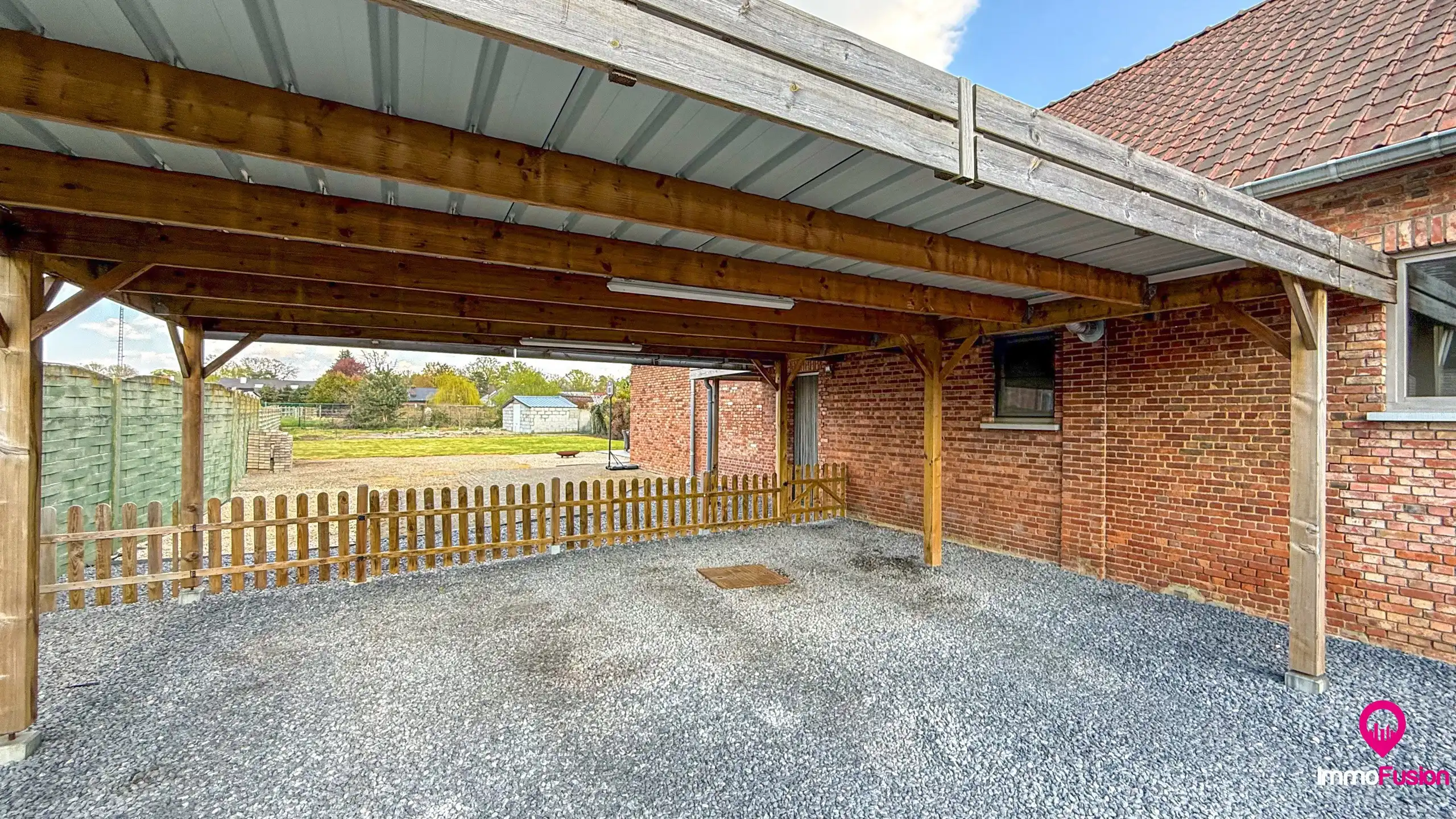 Charmante woning met 5 slaapkamers op een ruim perceel! foto 50