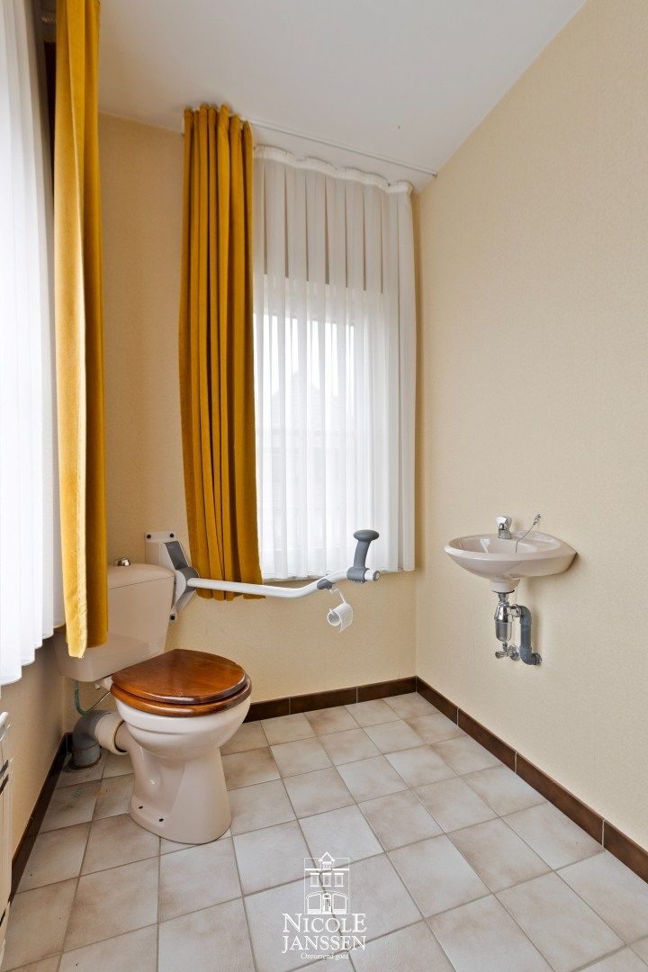 Vrijstaande gezinswoning foto 12