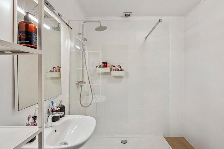 Instapklare woning met garage in hartje Putte – ideaal voor starters of investeerders foto 12