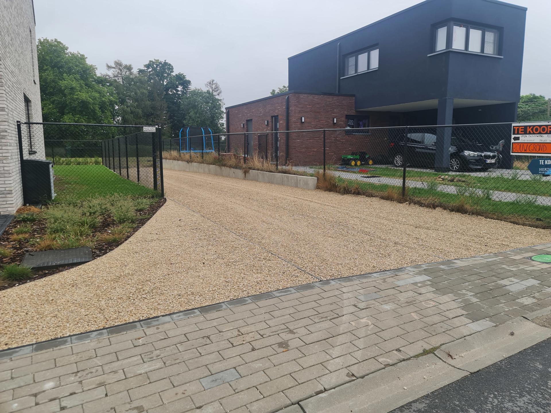 Zuidgerichte open bouwgrond van 12,09 are in Humbeek!  foto 3