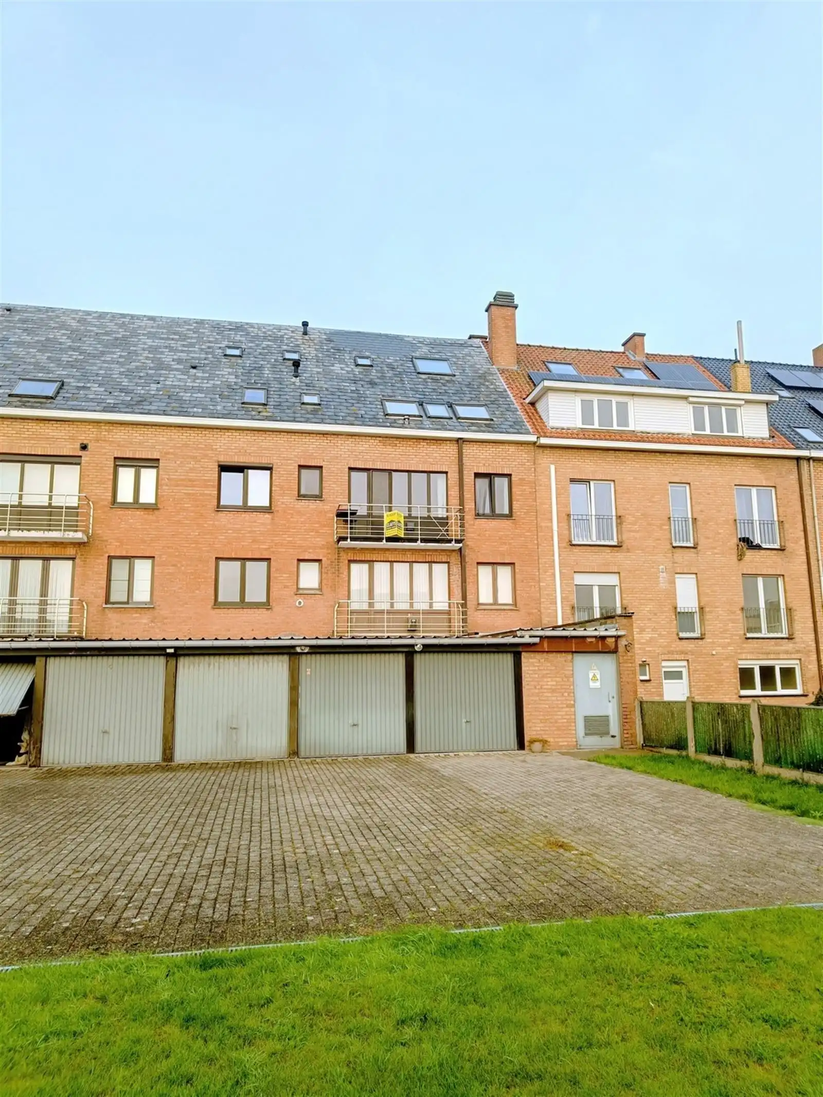Appartement foto {{pictureIndex}}