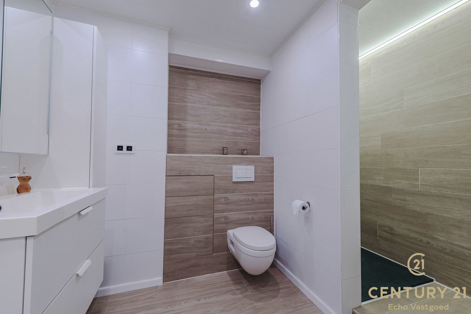Centraal gelegen ruime woning nabij het centrum van Turnhout foto 17