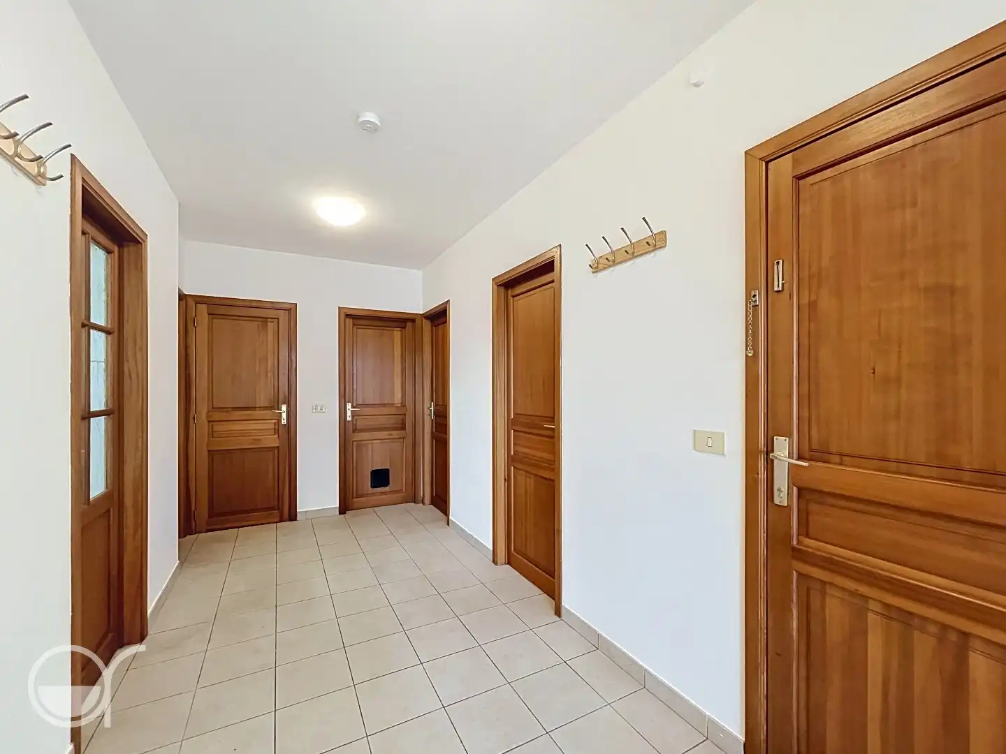 Goed gelegen appartement met garagebox en zicht op het water foto 3