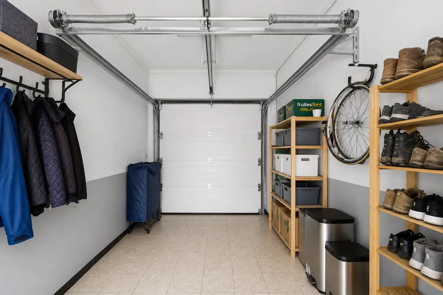 Gelijkvloers wonen met tuin en potentieel foto 14