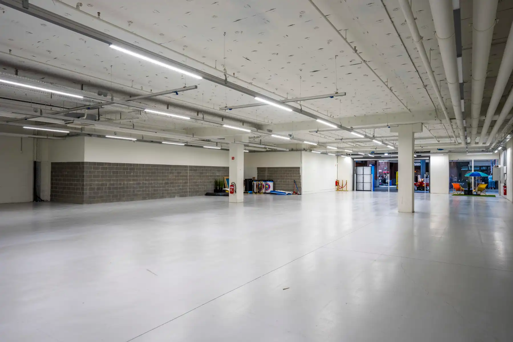 Commerciële toplocatie in Shopping Den Tir foto 8