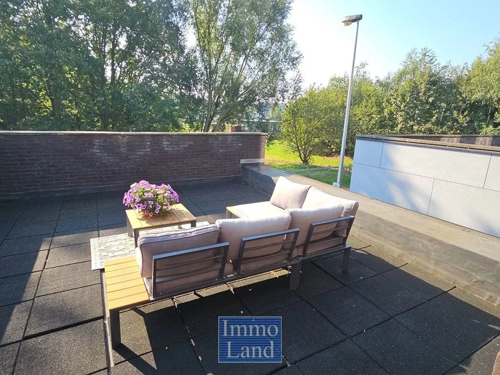 Zeer energiezuinige rustig gelegen woning, binnen de grote ring van Hasselt. foto 15