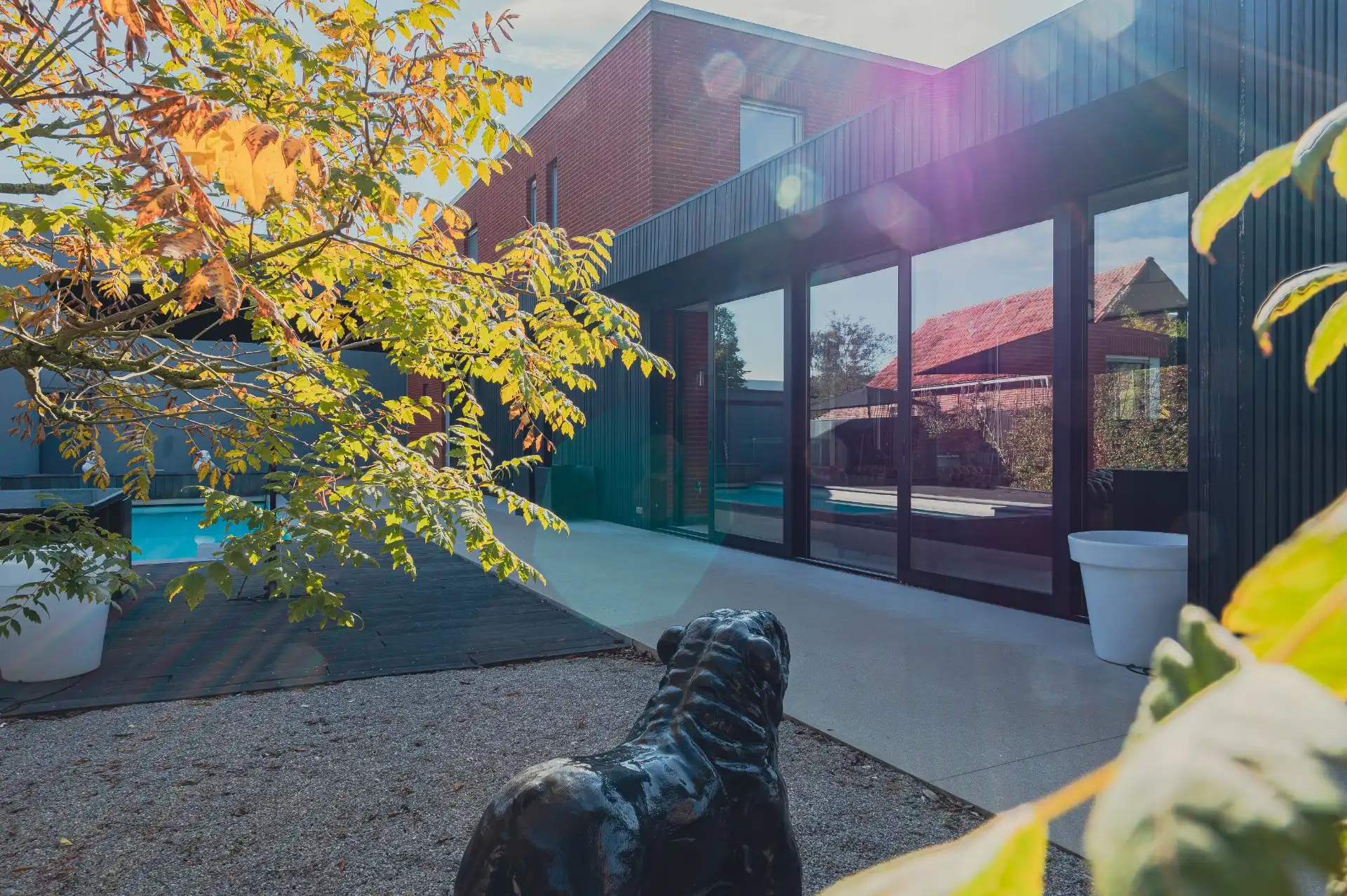 Handelspand + woning op uiterst commerciële locatie. foto 14