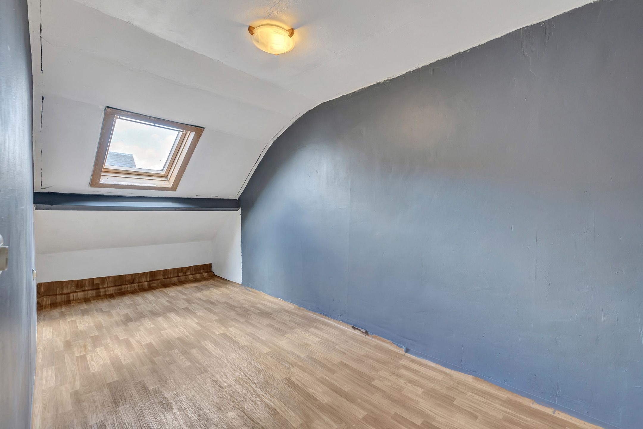 Instapklare handelsruimte met ruim triplex appartement  foto 13
