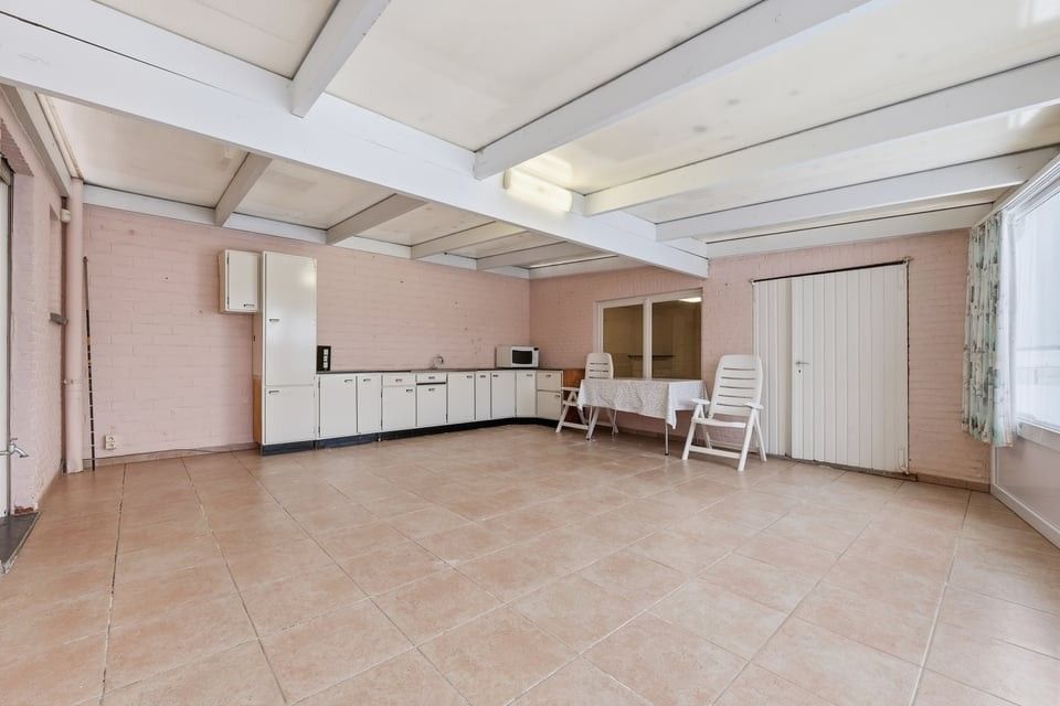 KNUSSE GEZINSWONING MET 4 SLKS EN EEN GARAGE IN BOEKHOUT foto 15