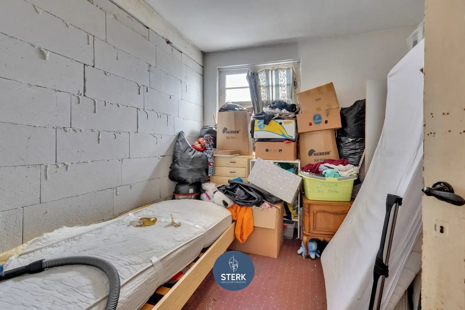 TE RENOVEREN WONING IN HET CENTRUM VAN MAASMECHELEN !  foto 13