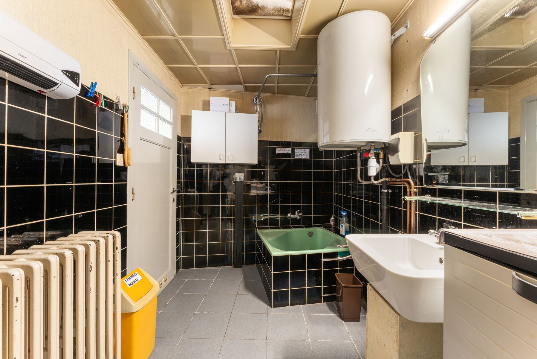 Te renoveren woning met bijgebouwen op perceel van 1697 m² foto 17