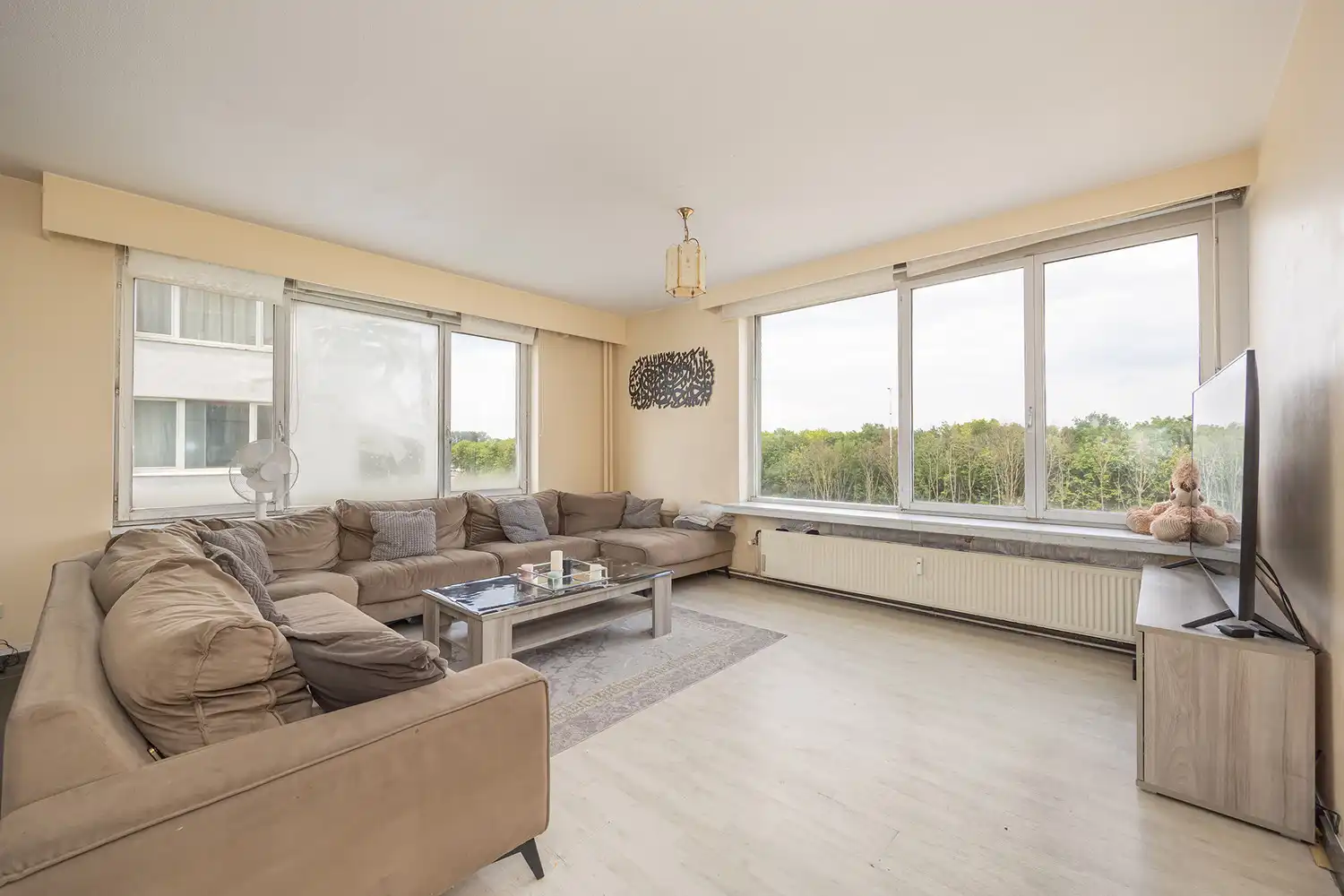 Ruim hoekappartement (3 SLK + terras) met enorm potentieel en groen zicht aan het Rivierenhof te Deurne-Zuid foto 7