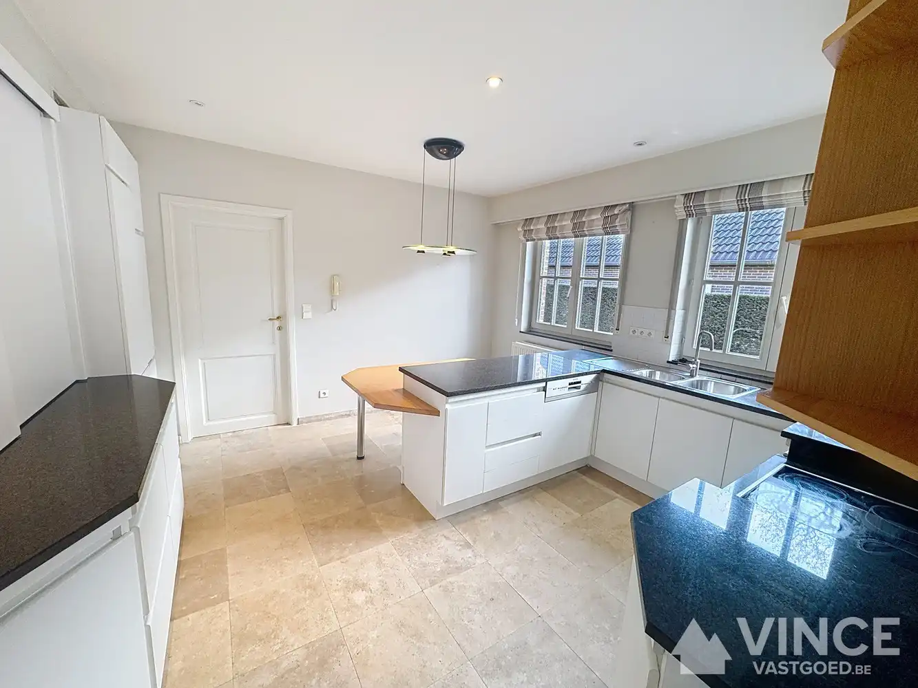 Instapklare gezinswoning met zonnige tuin in rustige doodlopende straat foto 6