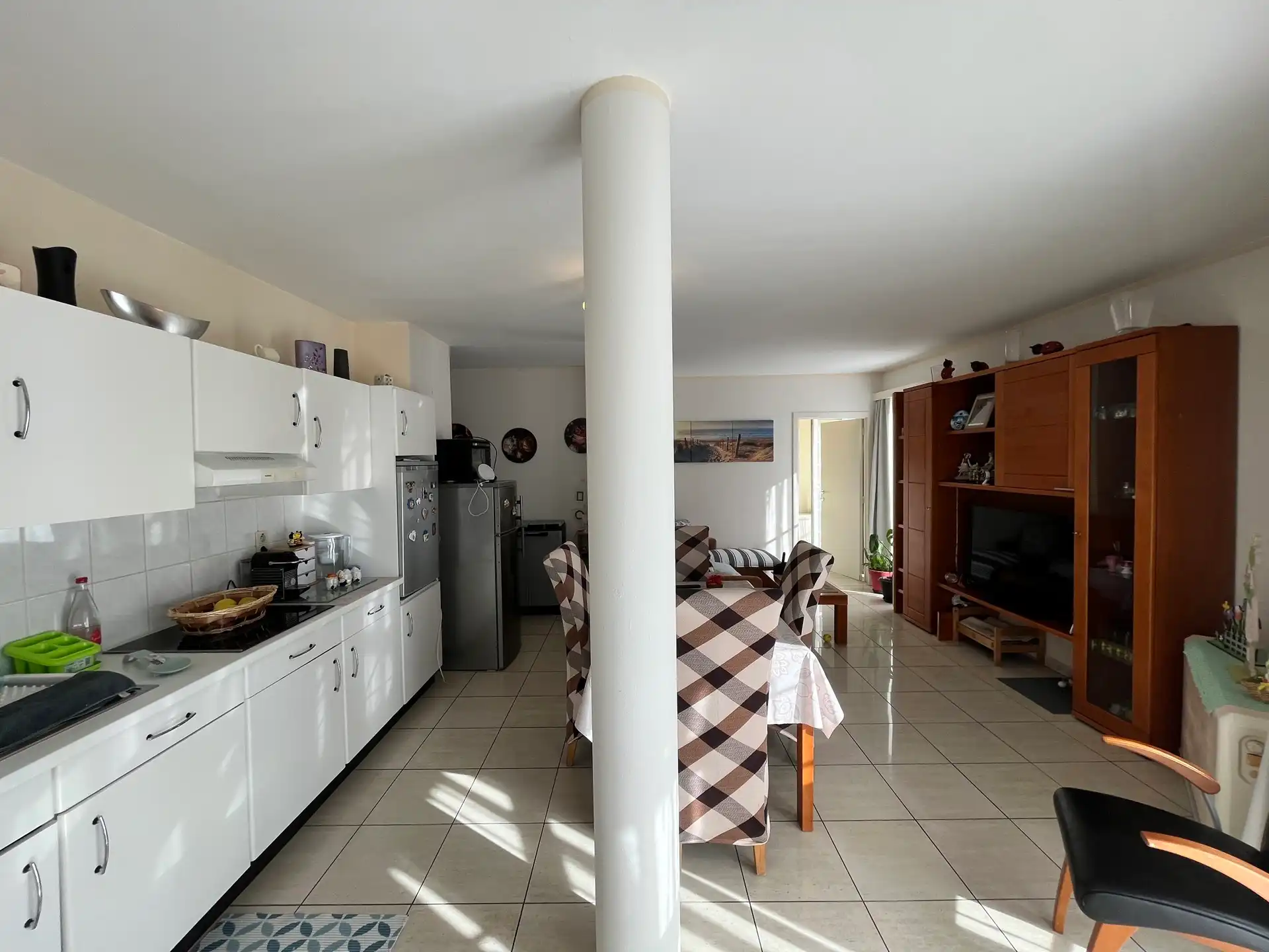 Gelijkvloerse kantoorruimte - 60m² foto 2