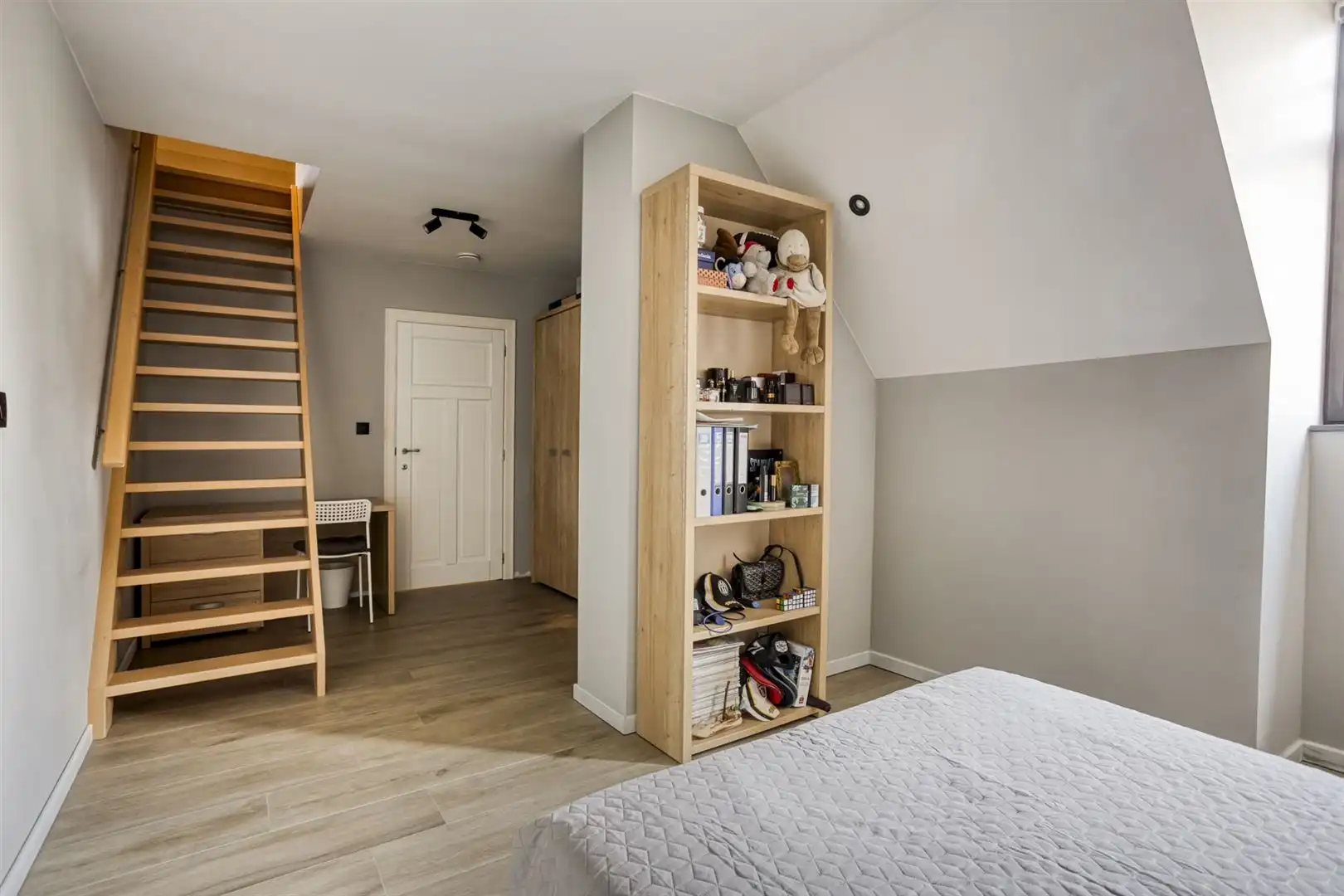 TE KOOP: Riante nieuwbouwwoning met zorgwoning te Zonhoven! foto 13