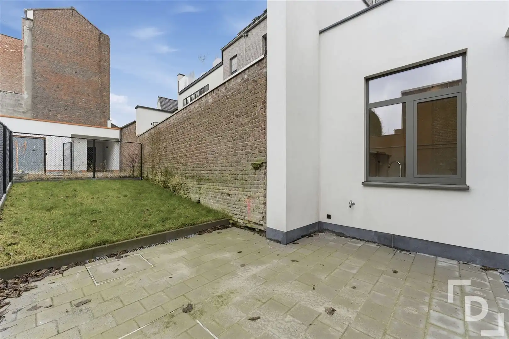 Instapklare nieuwbouwappartement te koop op toplocatie in centrum Ieper. foto 63