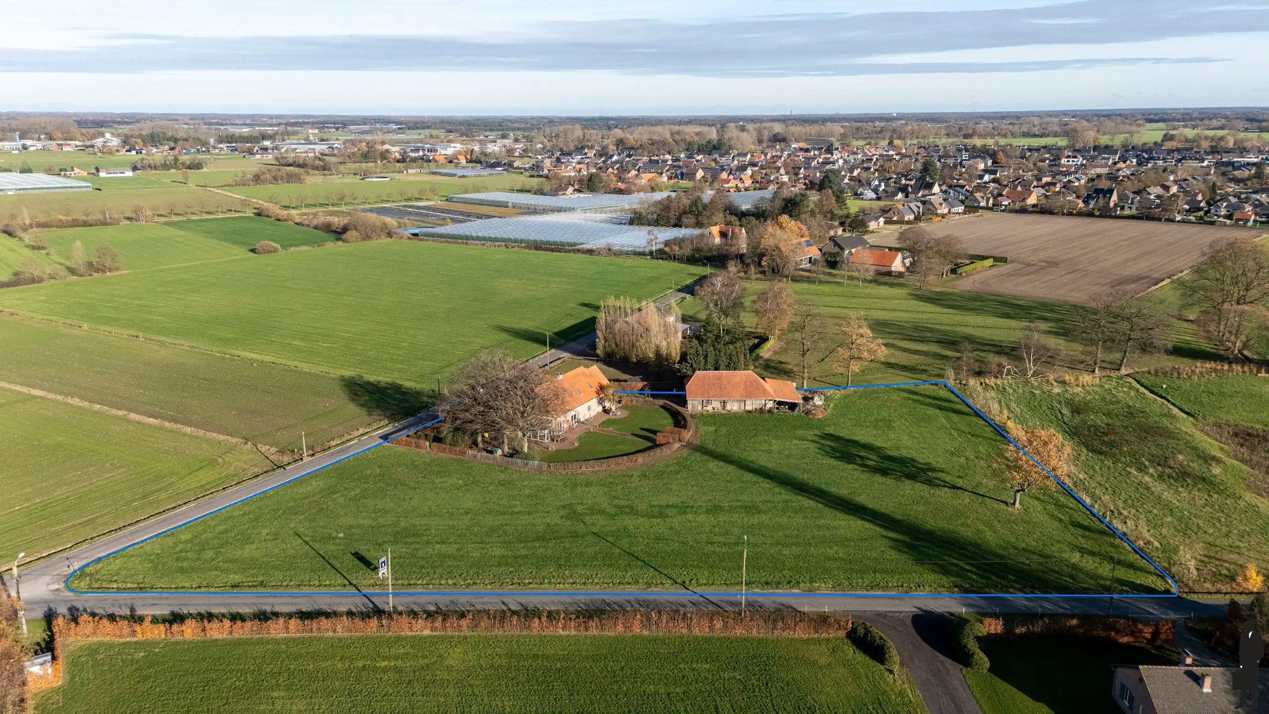 Landelijk gelegen woning in Minderhout op ca 9.000 m² grond foto 8
