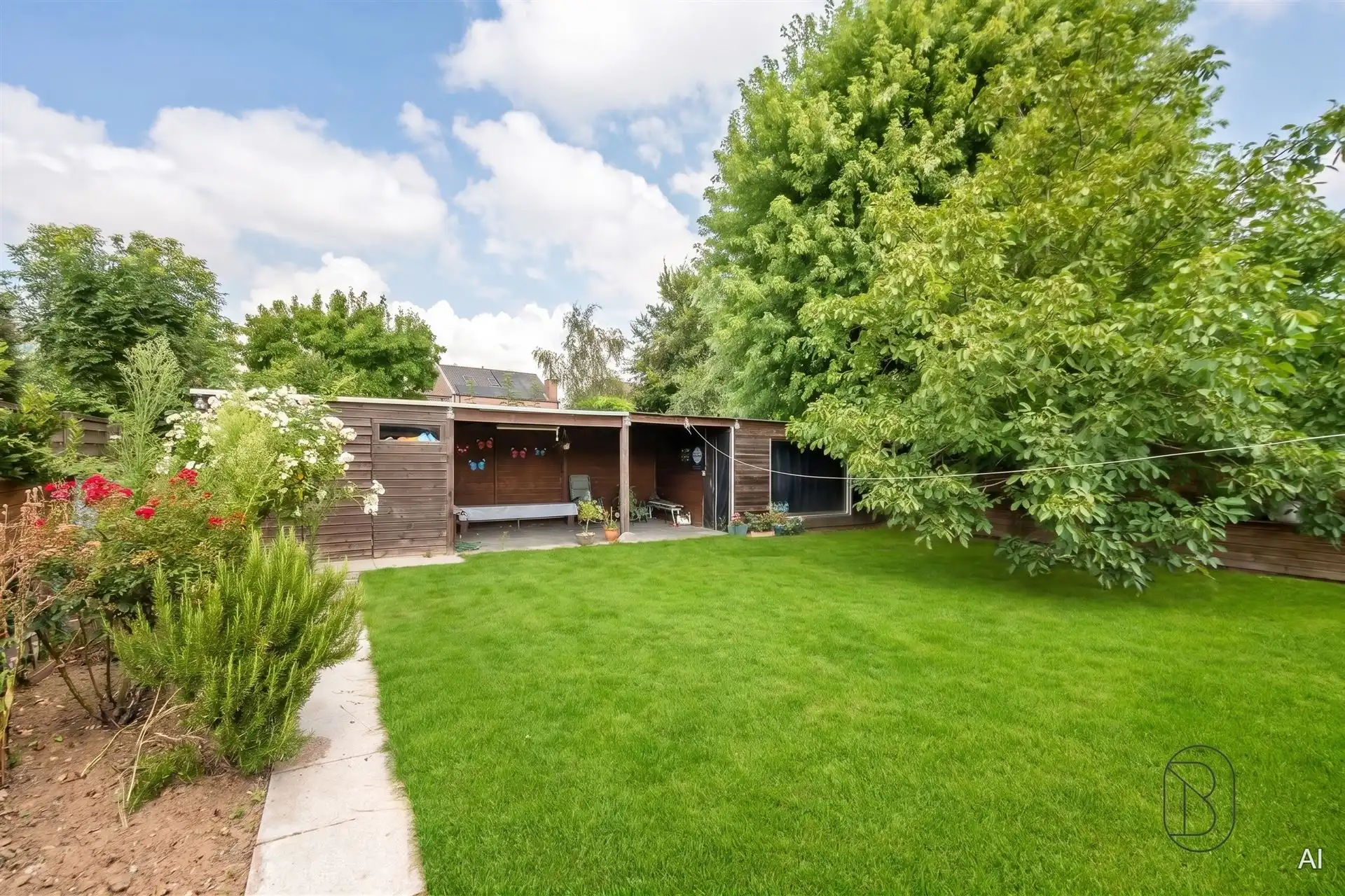 Instapklare woning met 3 slk in een rustige wijk foto 3