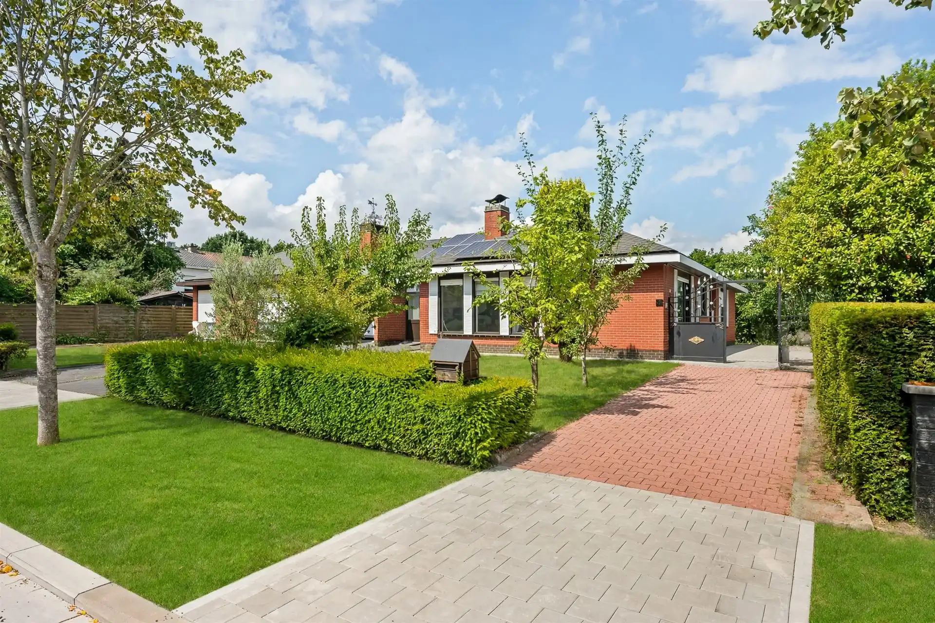 Instapklare woning met 3 slk in een rustige wijk foto 2