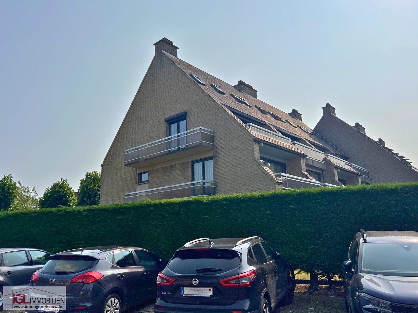 Prachtige Duplex appartement met zonnig terras & staanplaats te koop in Sint-Idesbald foto 2