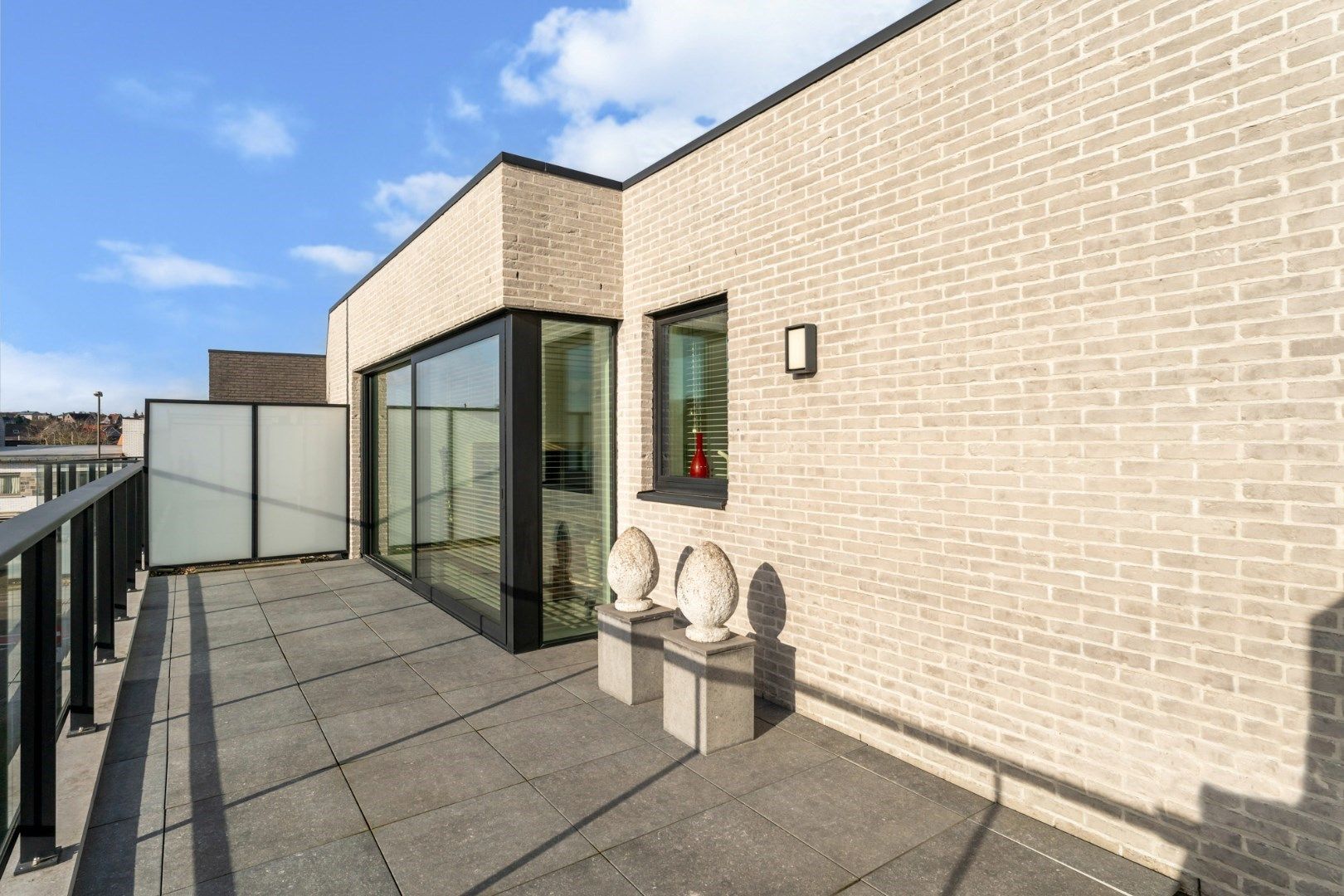 Knap hedendaags dakkappartement met ruime terrassen vlak bij het centrum foto 13