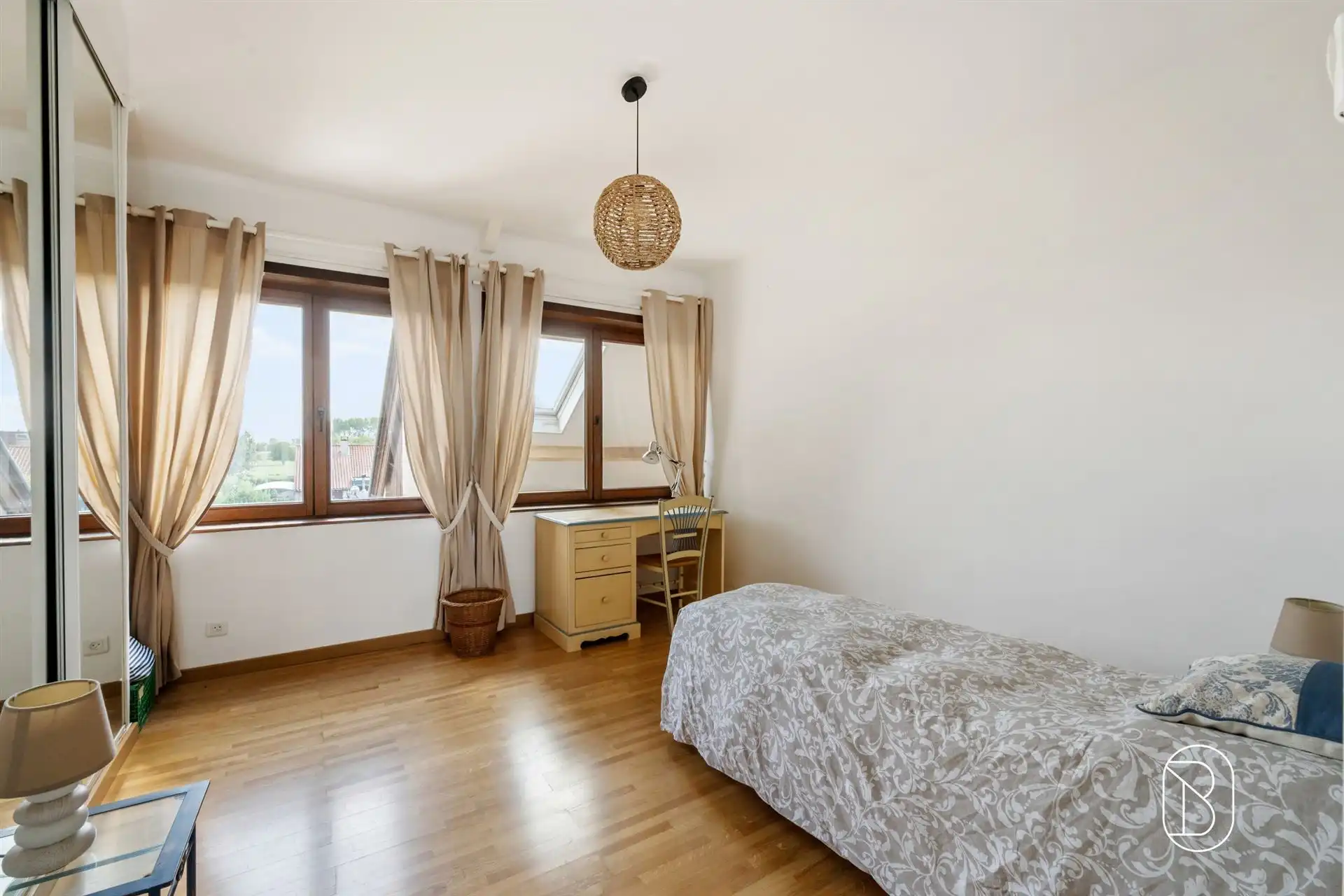 Architectenvilla op een perceel van 3.024 m² foto 24