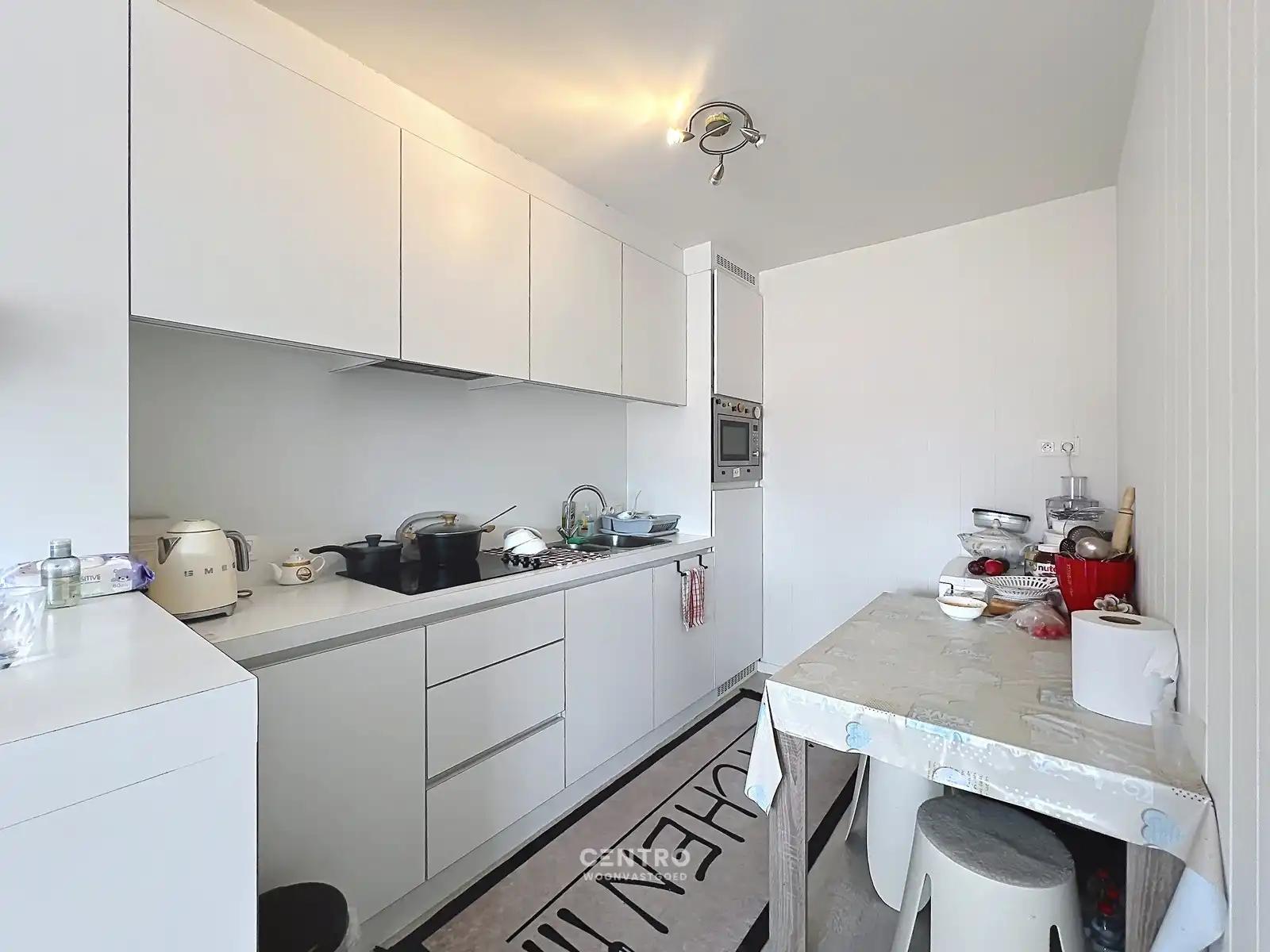 INSTAPKLAAR appartement (77m ²) met 2 SLK, GARAGE (moto's, fietsen,...) en ideale ligging in Roeselare - Perfect voor comfortabel wonen of als OPBRENGSTEIGENDOM ! foto 13