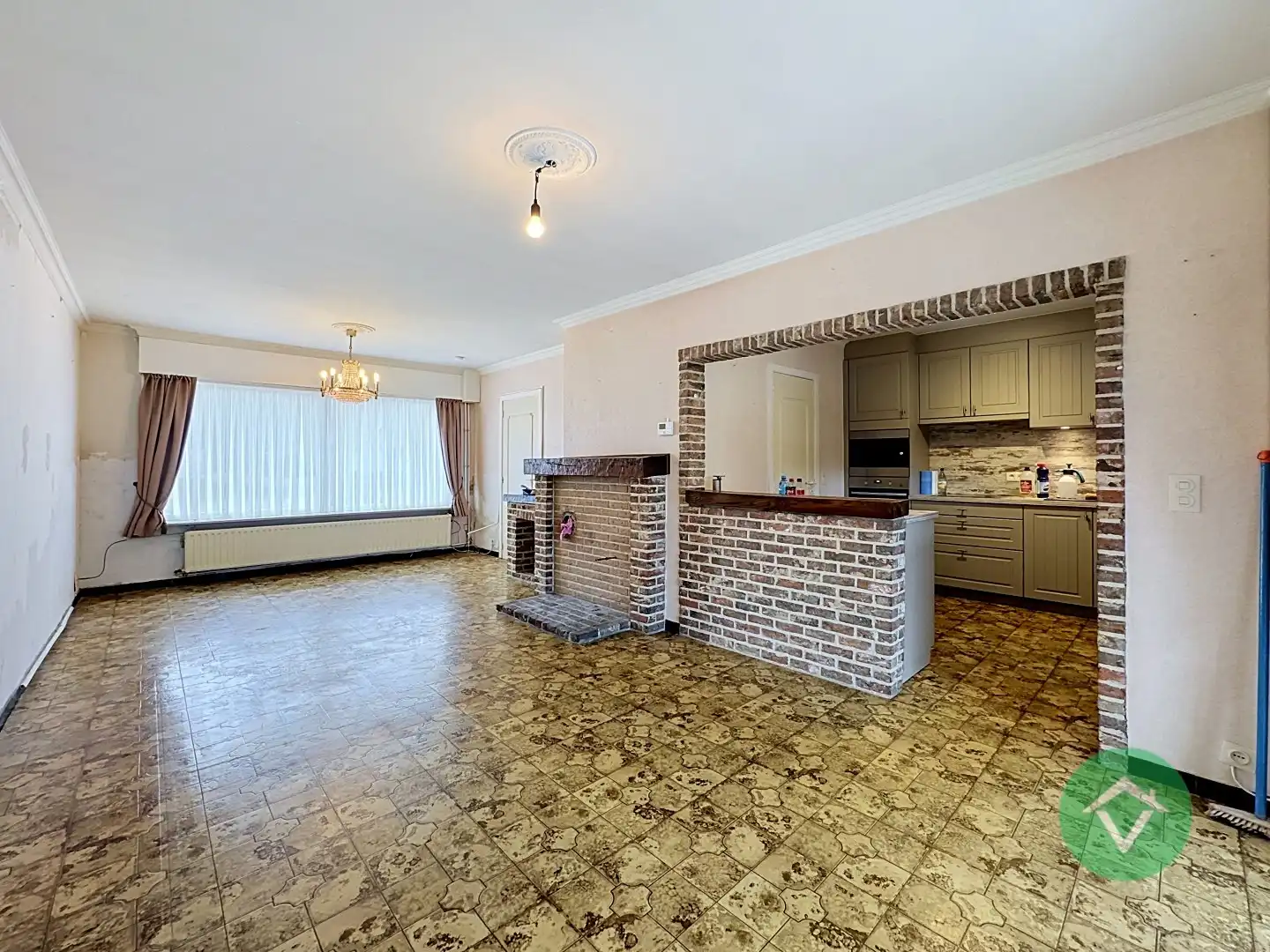 Woning met 3 slaapkamers en garage te Zedelgem foto 6