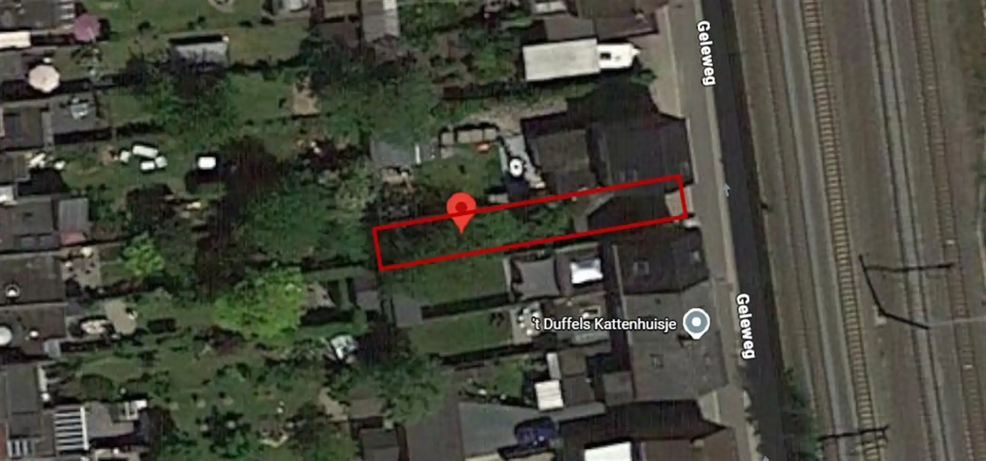 Garagebox met grond Te Huur foto 2