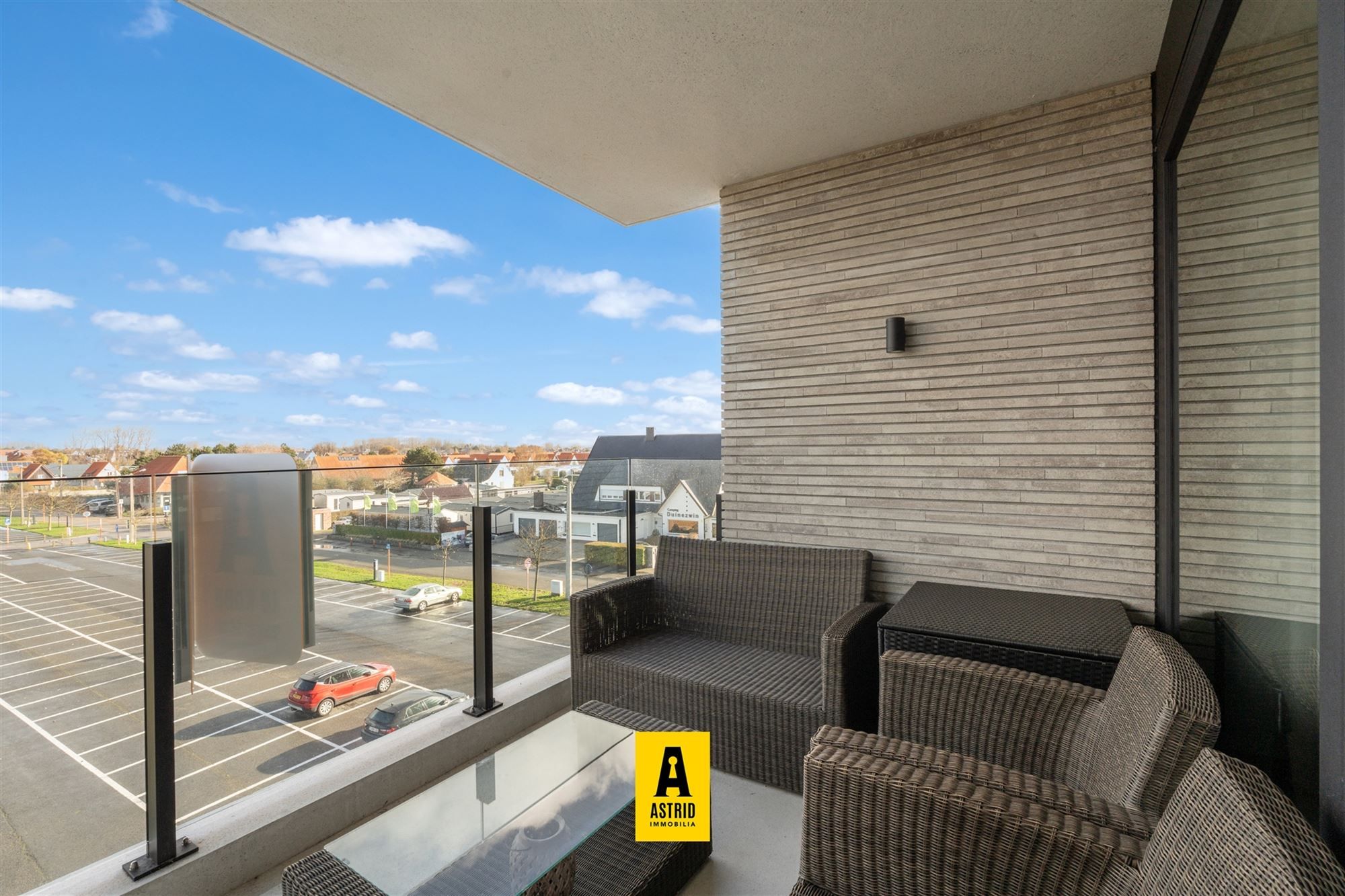 Luxueus (quasi nieuw) appartement vlakbij het strand!  foto 4