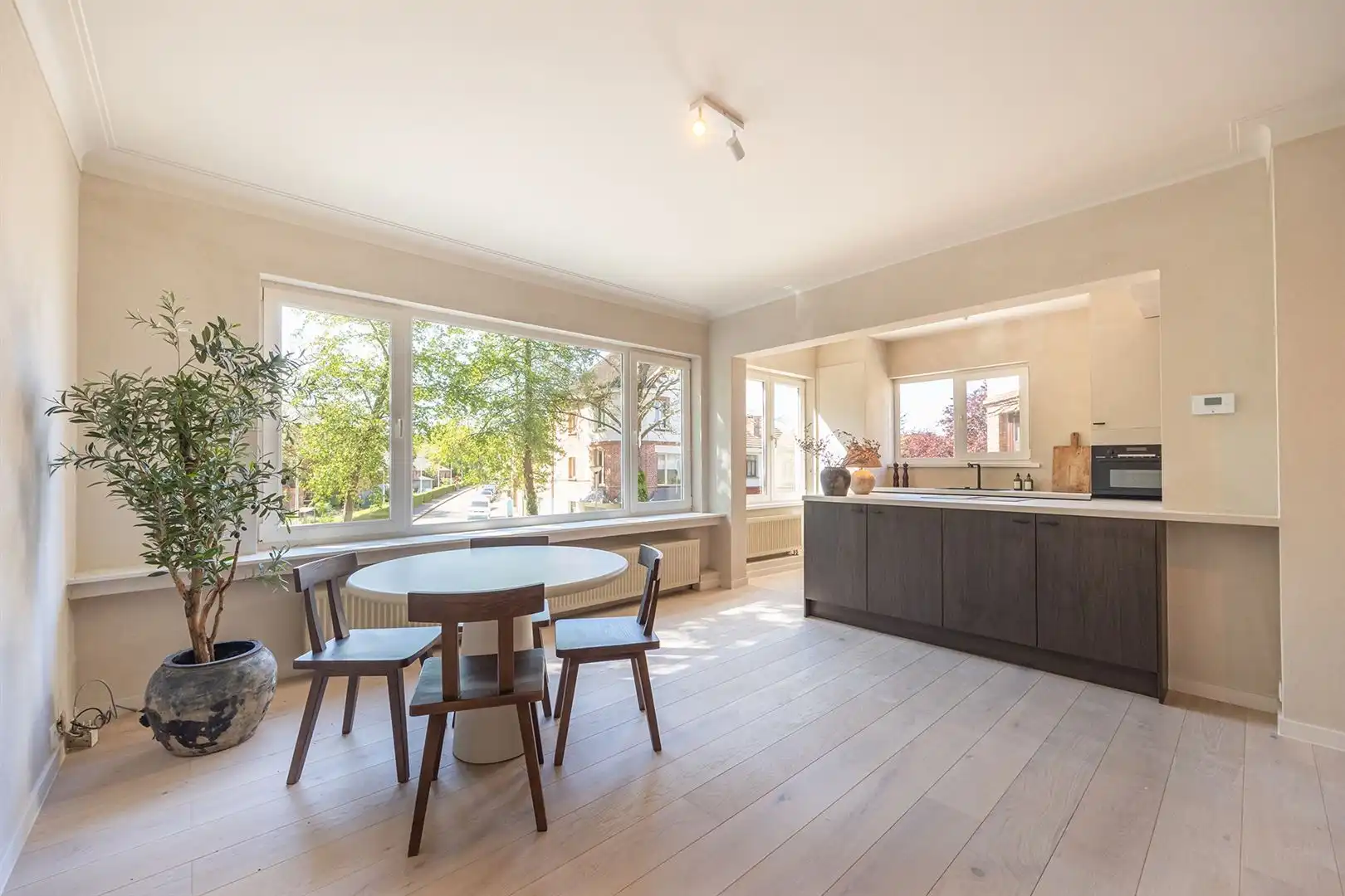 Wabi Sabi wonen met zicht op groen foto 6