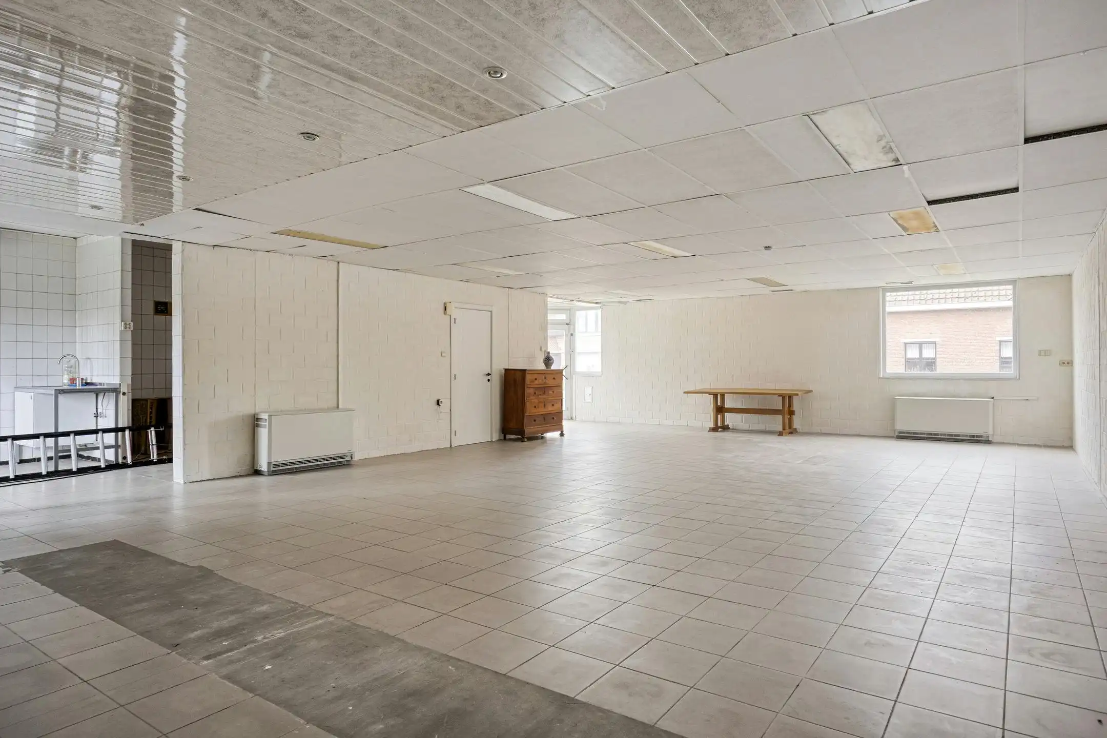 Gelijkvloers handelsruimte of kantoor met woning en tuin foto 25