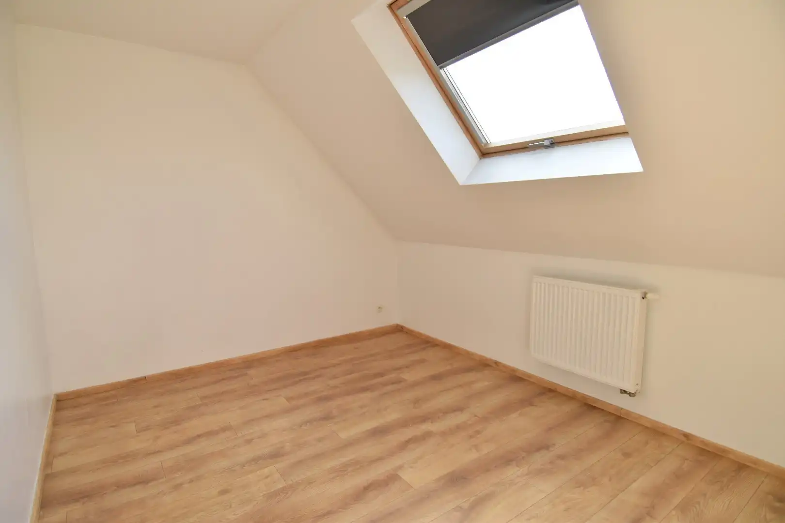 Rustig gelegen gezinswoning met 3 slaapkamers, garage en zonnige tuin te Heule foto 10