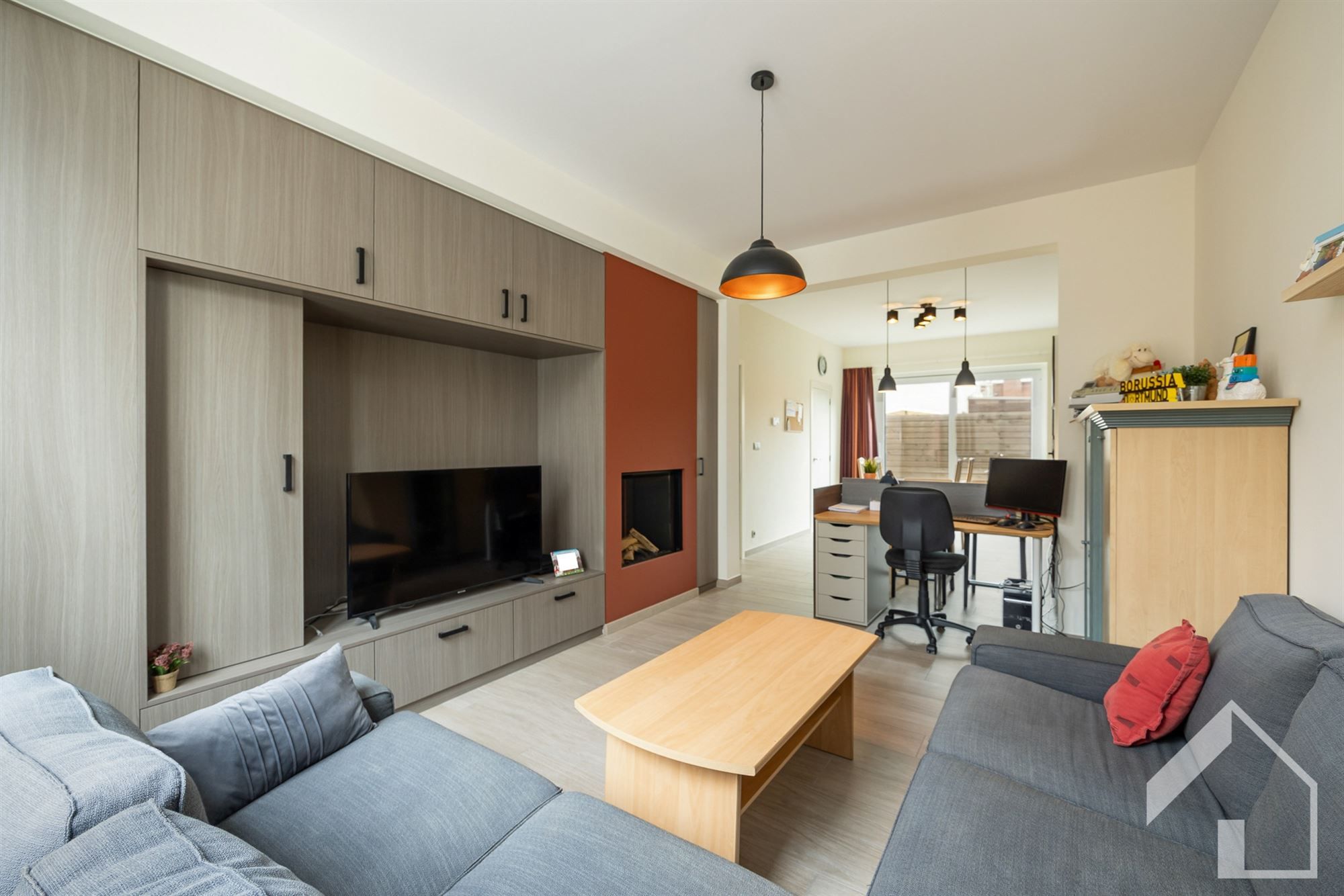 Recent, volledig gerenoveerde woning  foto 2