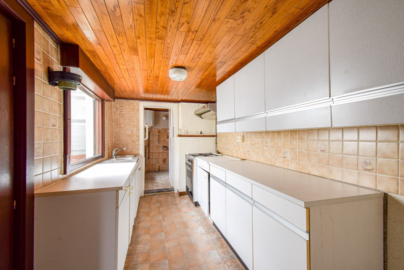 Te renoveren halfopen woning in Koekelare foto 10