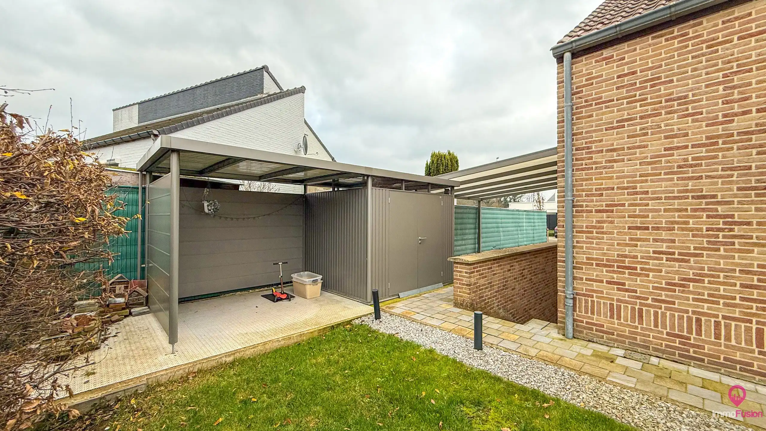 Instapklare woning met 4 slpks, inpandige garage + kelder!  foto 55