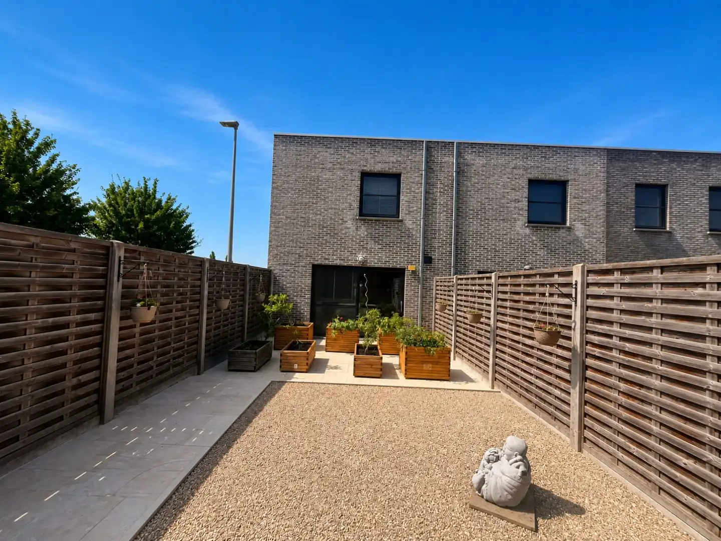 Recente woning met 3 slks, carport, tuin,... foto 17