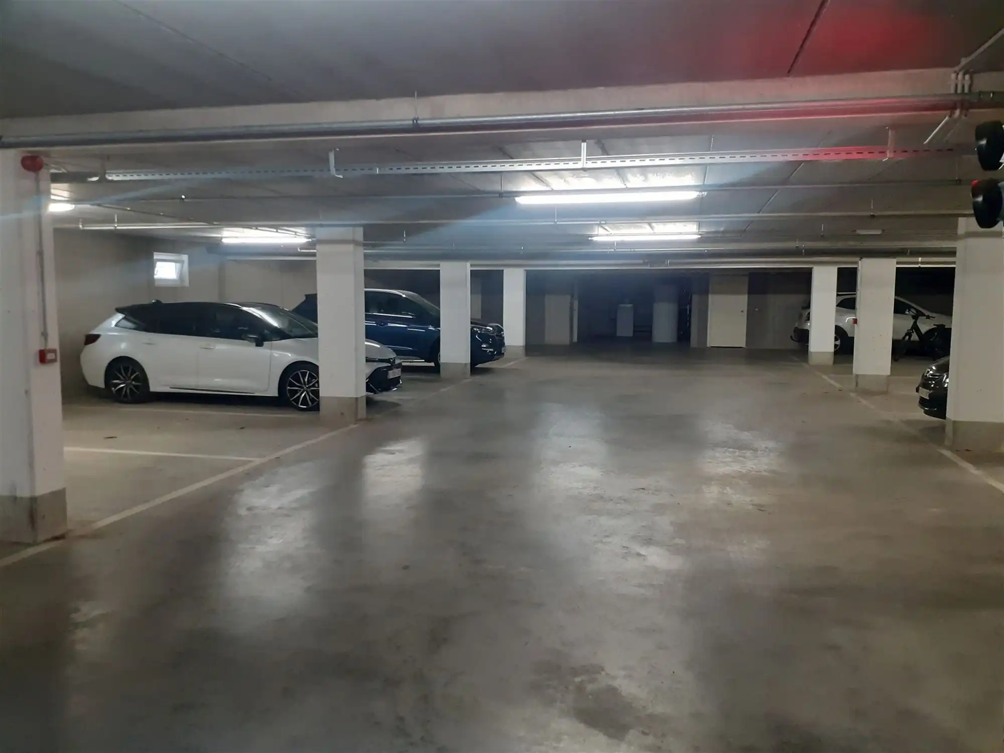 Ondergrondse staanplaatsen - mogelijk 4 stuks foto 4