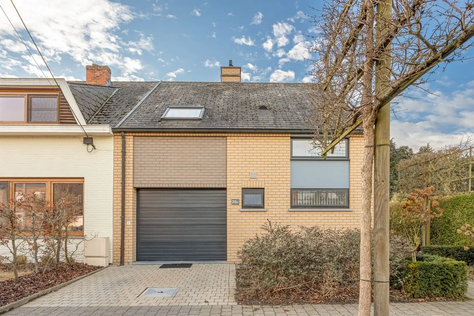 Instapklare woning met tuin en garage. foto 24