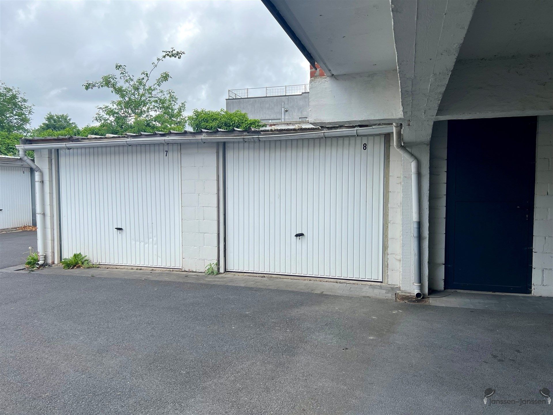 2 slaapkamer appartement met garage foto 11