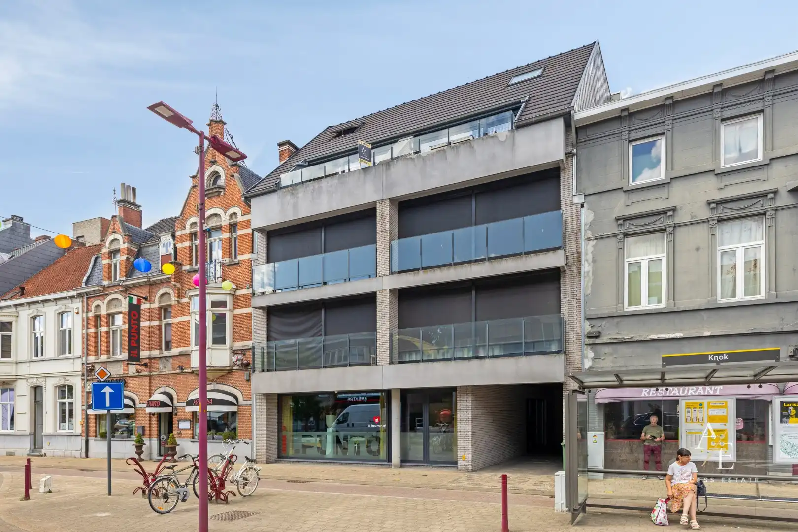 Ruim en energiezuinig appartement met 2 terrassen in hartje Deinze foto 2