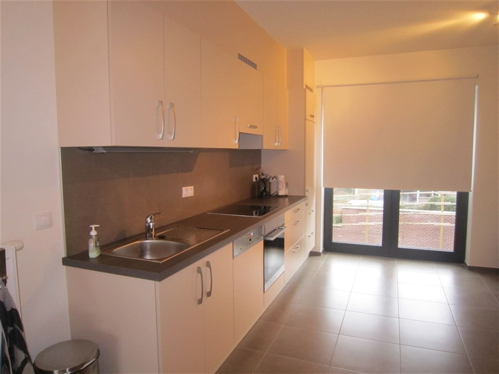 Appartement met 2 slaapkamers, terras, lift, parkeergarage!  foto 5