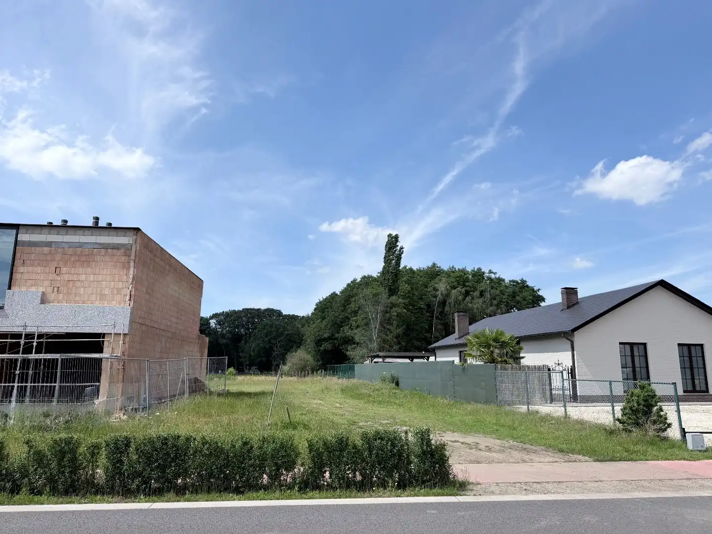 Bouwgrond voor HOB, 11a04ca, met zicht op groen foto {{pictureIndex}}