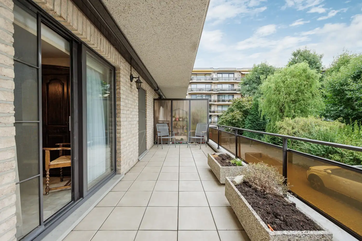 Verzorgd appartement met dubbel terras en zonnig zicht op groen in Beveren-Waas foto 16