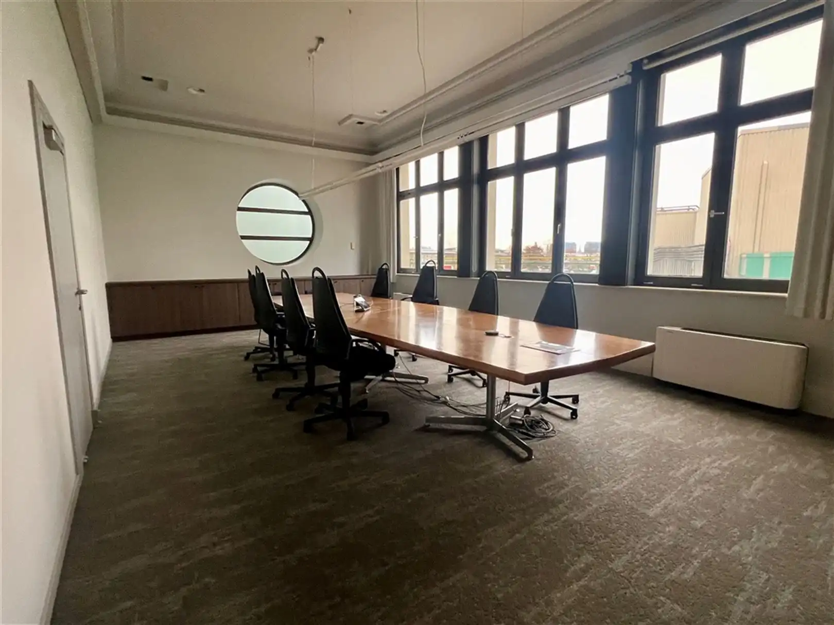 Kantoorgebouw van 1056  m² te huur in Zwijnaarde foto 8