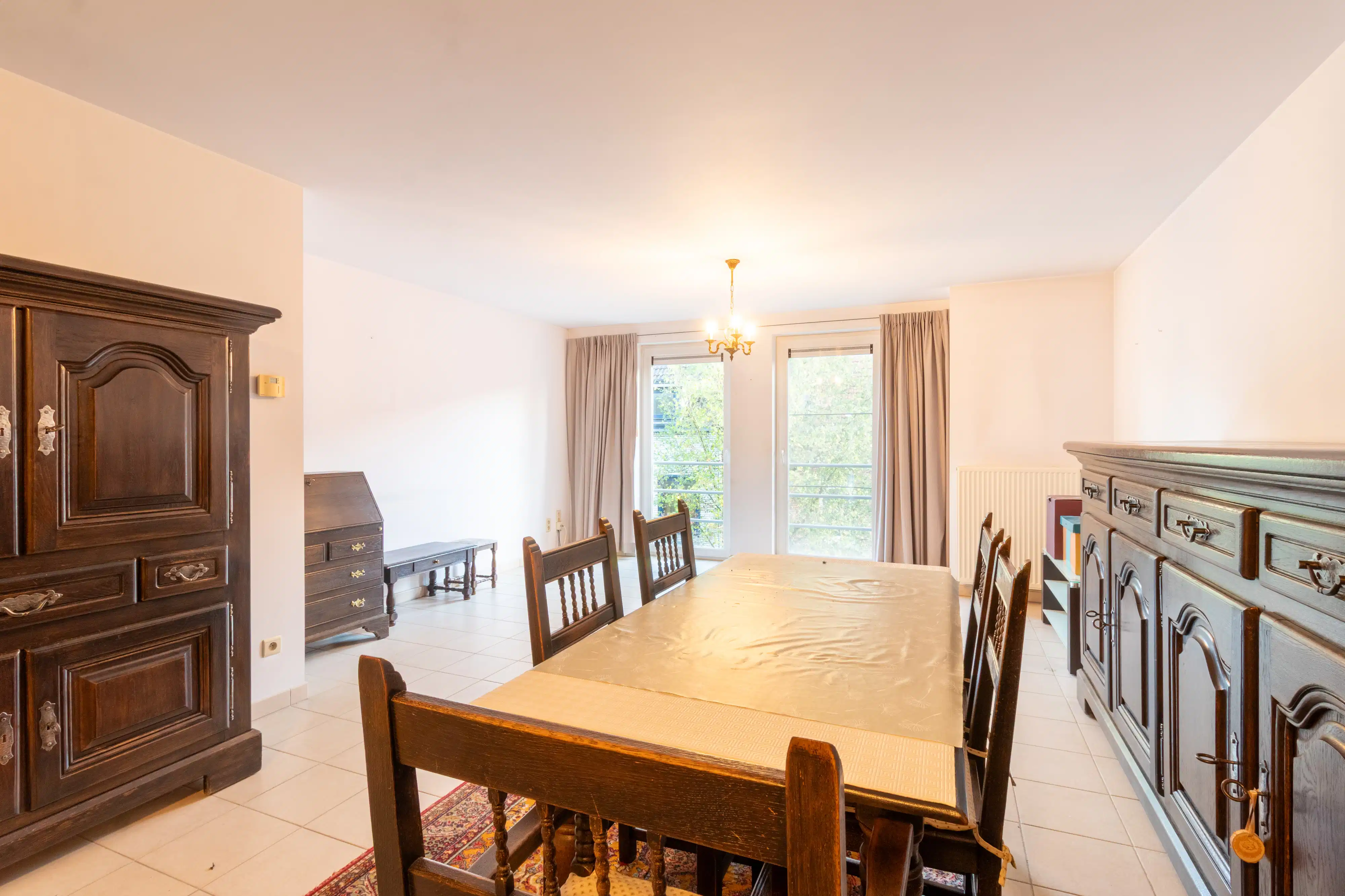 Licht appartement met twee terrassen en autostaanplaats foto 4