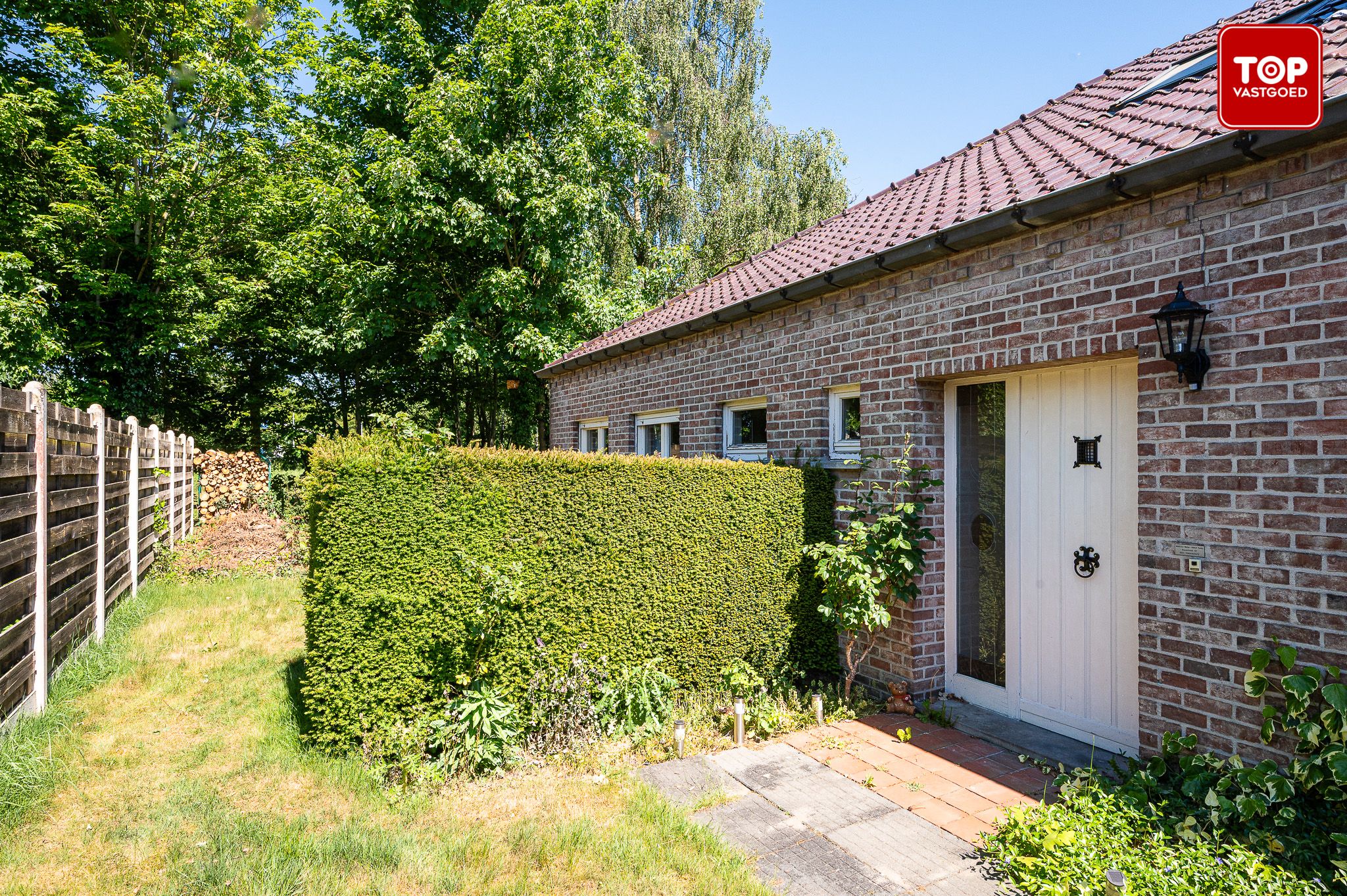 Op te frissen woning met 5 slaapkamers in het rustige Vinderhoute foto 24