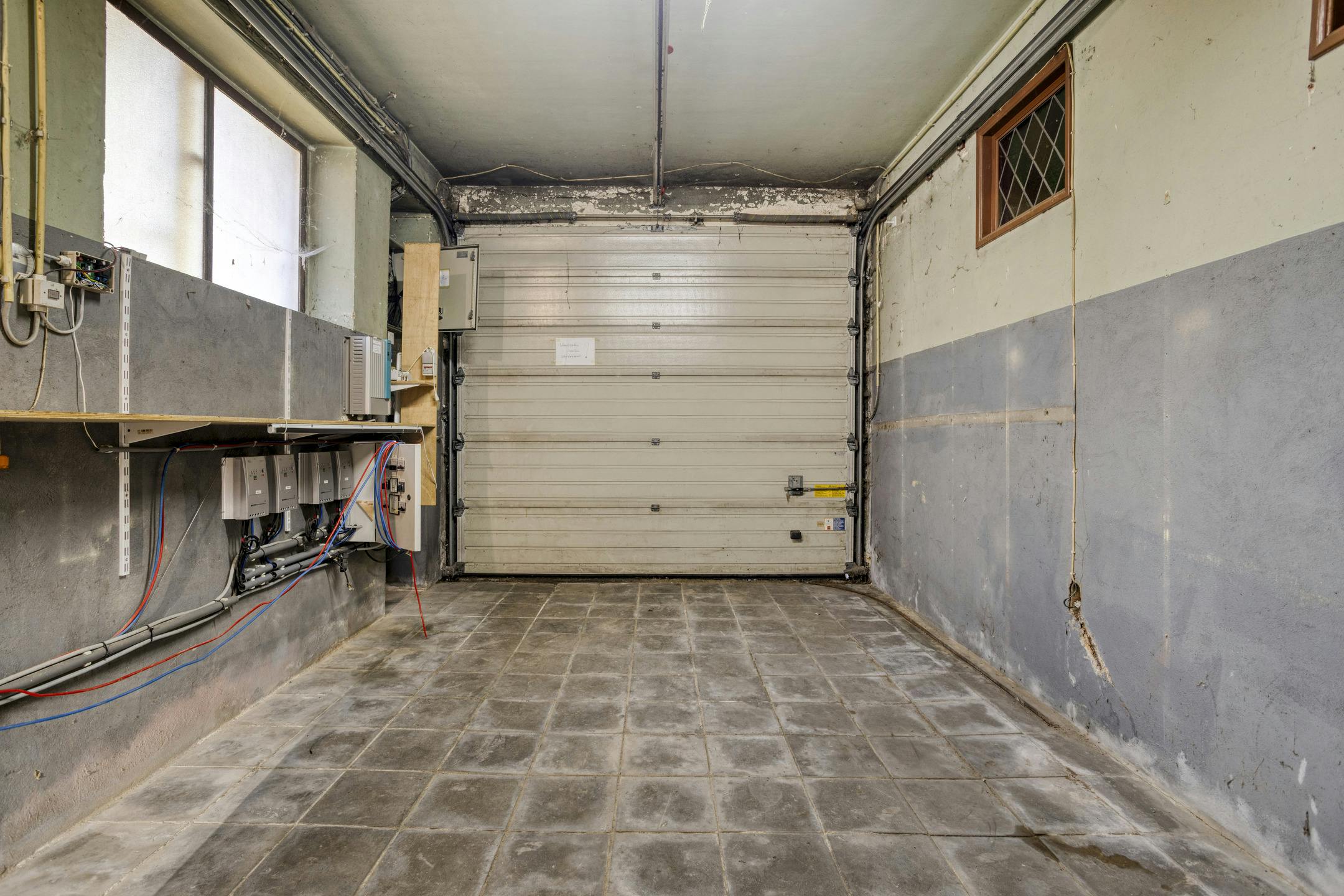 Ruime woning met loods op 2.127m² te Lo-Reninge. foto 29